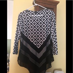 Women’s Alfani top